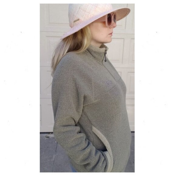 5/$100 SALE -  The North Face ReTool Quarter Zip Sage Green Pullover Sweater - Picture 2 of 9